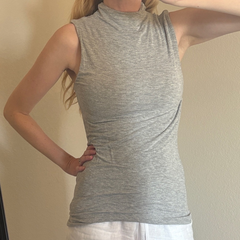 MOVING, MUST SELL! Halogen Light Gray Sleeveless Mock Neck Tank